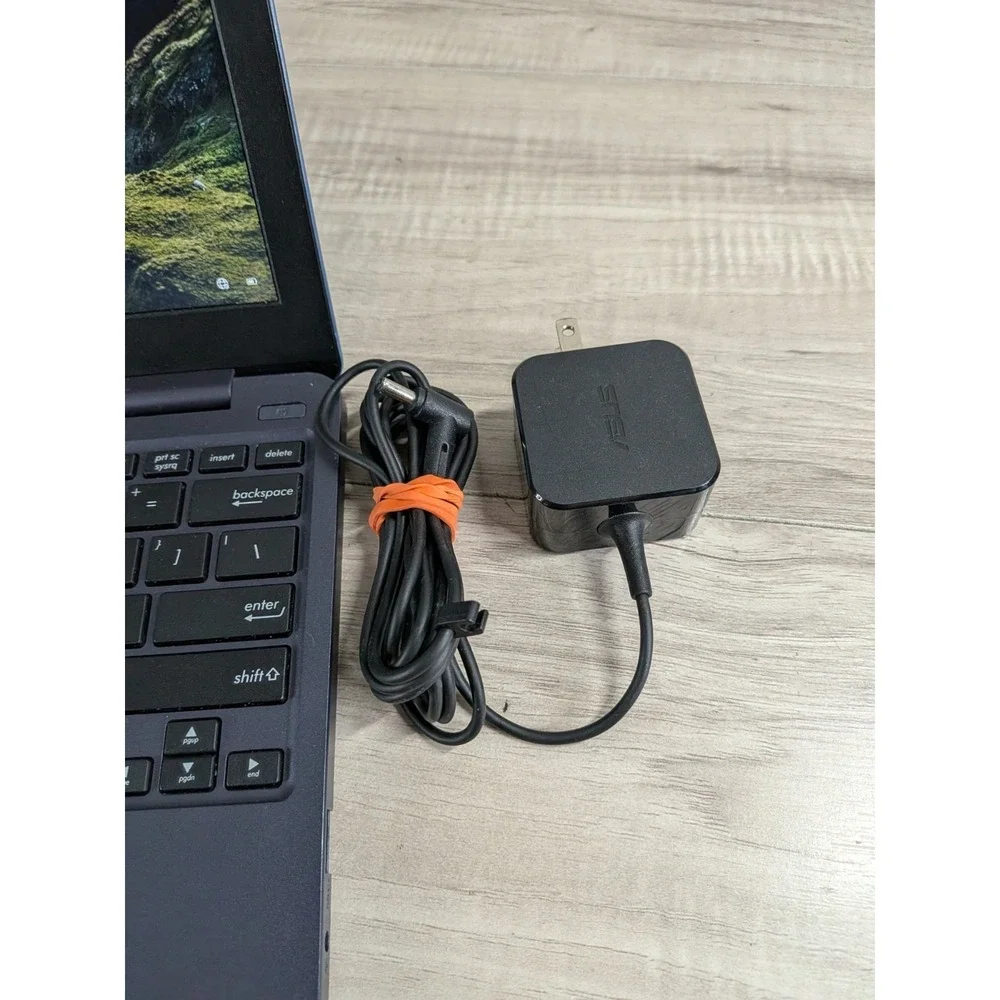 ASUS E203M Laptop | Intel Celeron N4000 | 4GB RAM | 30GB Hard Drive |
